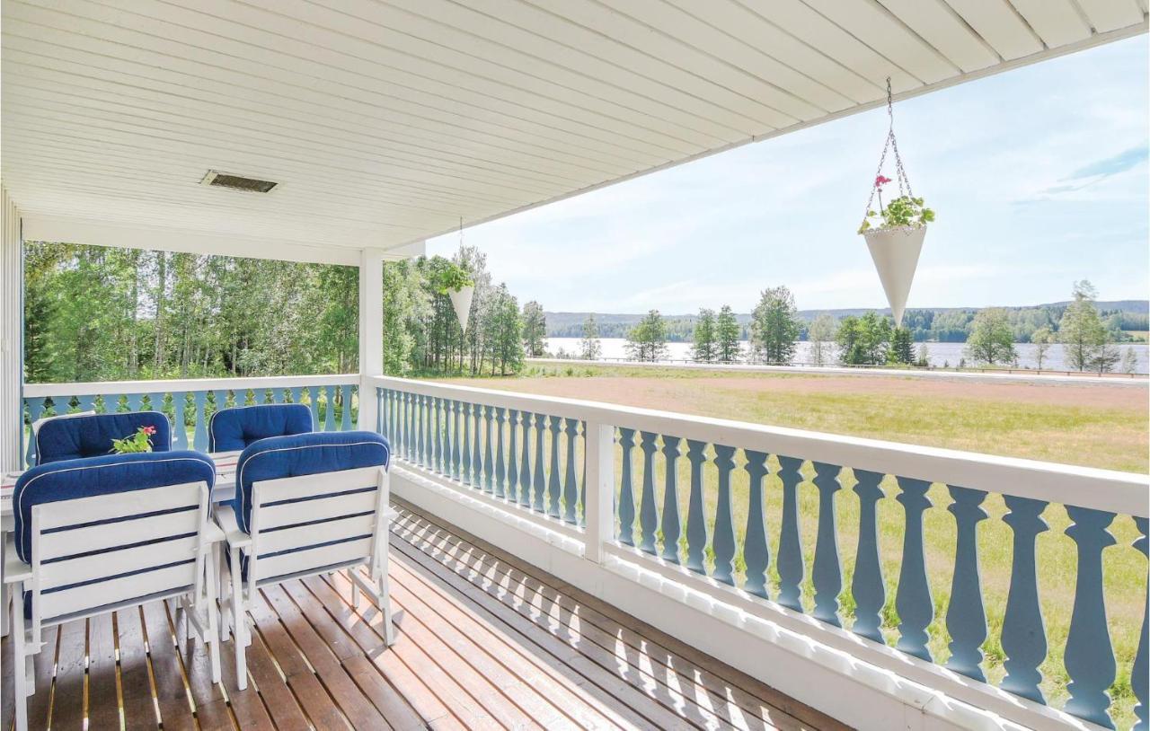 2 Bedroom Awesome Home In Svanskog Exterior foto