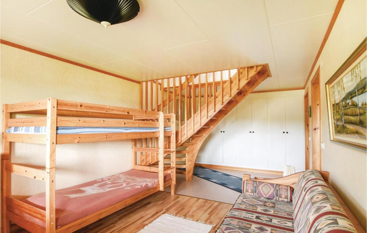 2 Bedroom Awesome Home In Svanskog Exterior foto